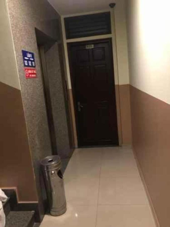 保伟酒店 胡志明市 外观 照片